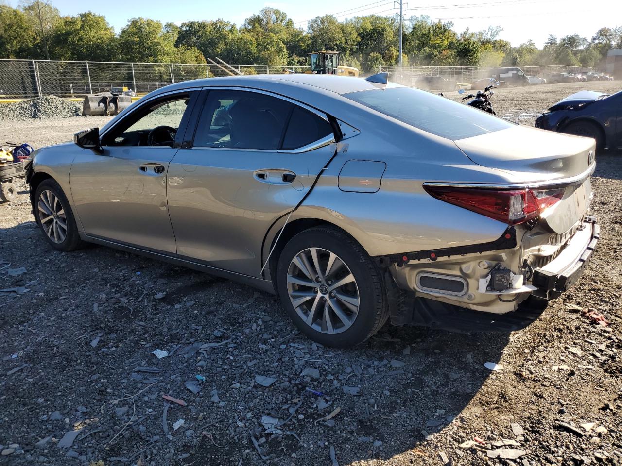 Lexus Es 250 Base Image 13