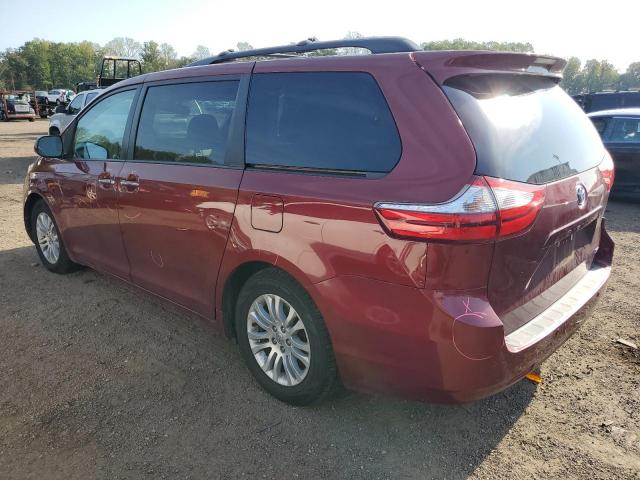 Toyota Sienna Xle Image 3