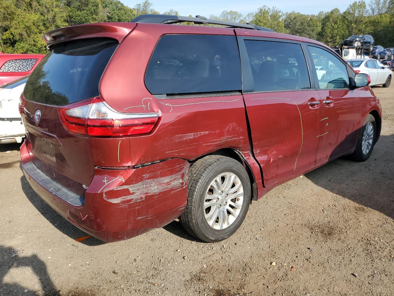 Toyota Sienna Xle Image 13