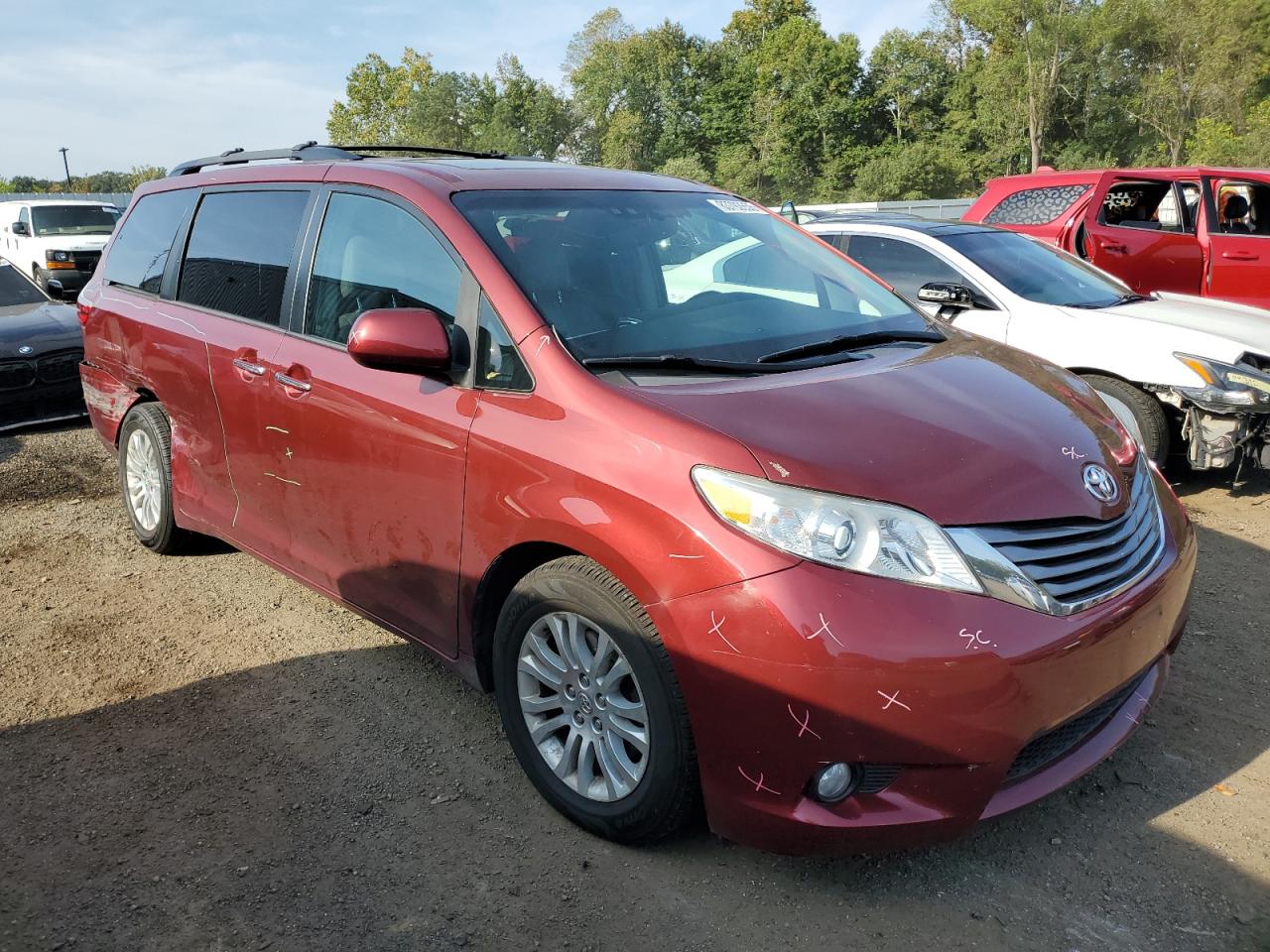 Toyota Sienna Xle Image 6