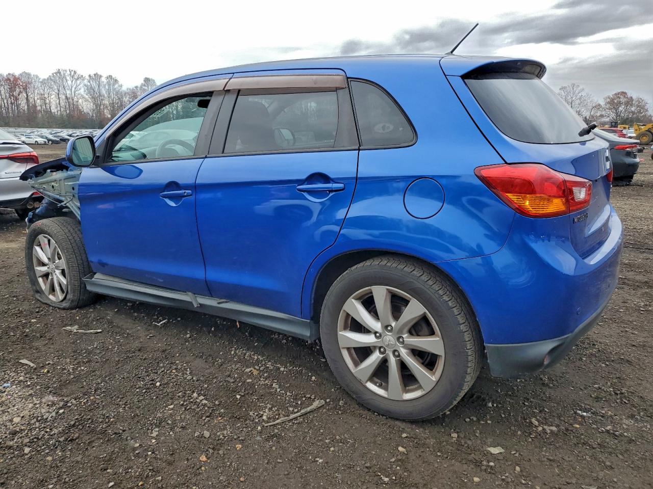 Mitsubishi Outlander Es Image 6