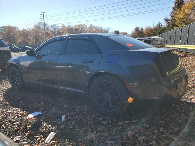 Chrysler 300 S Image 10