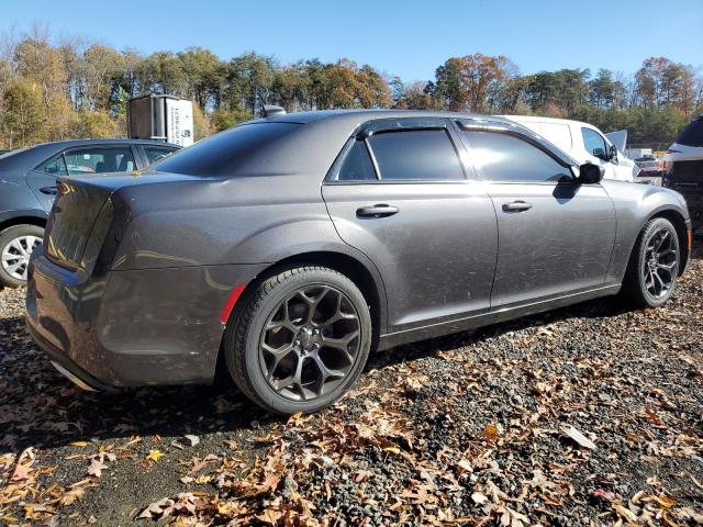 Chrysler 300 S Image 2