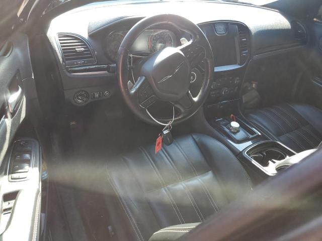 Chrysler 300 S Image 3