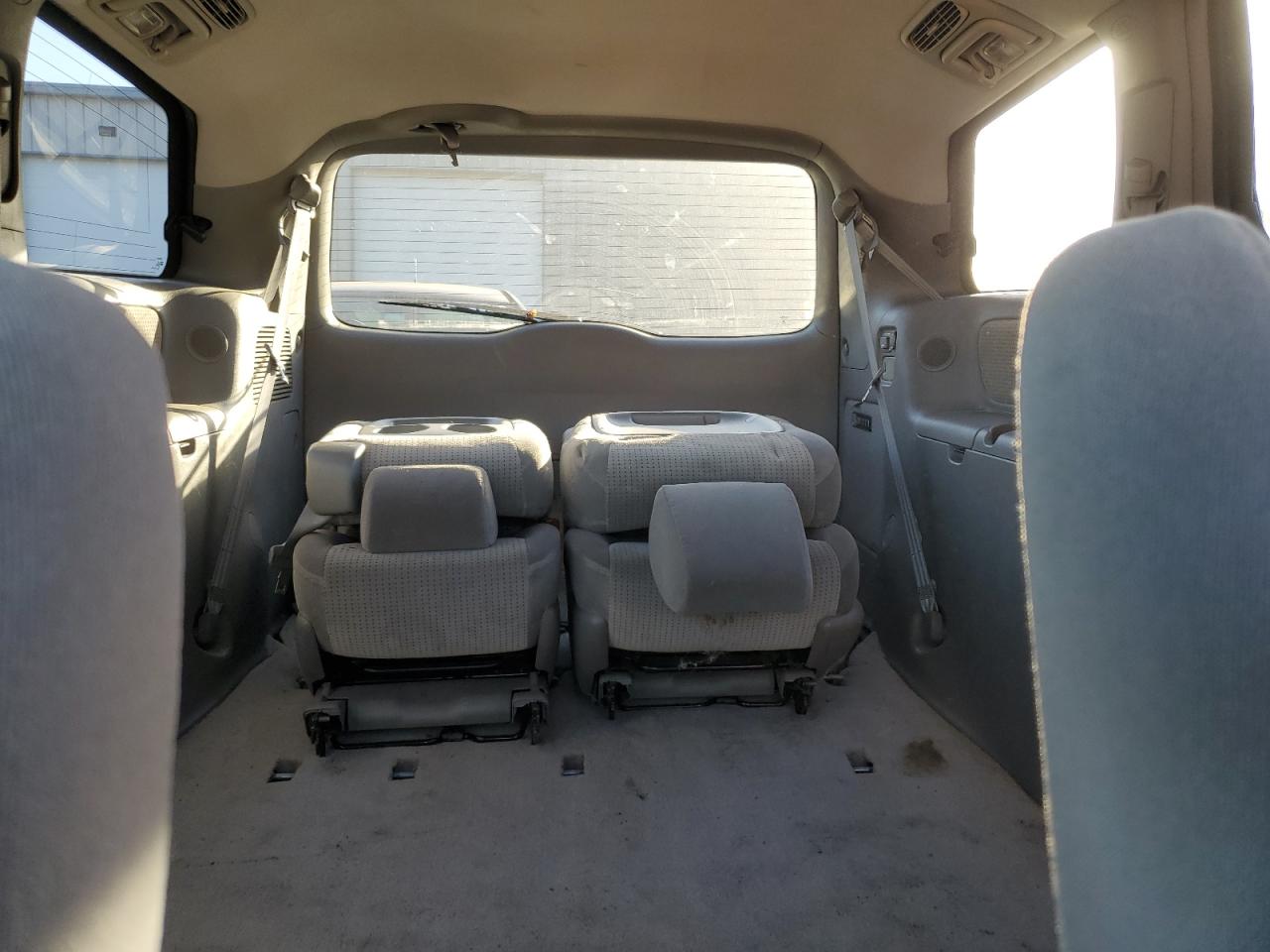 Toyota Sienna Ce Image 9