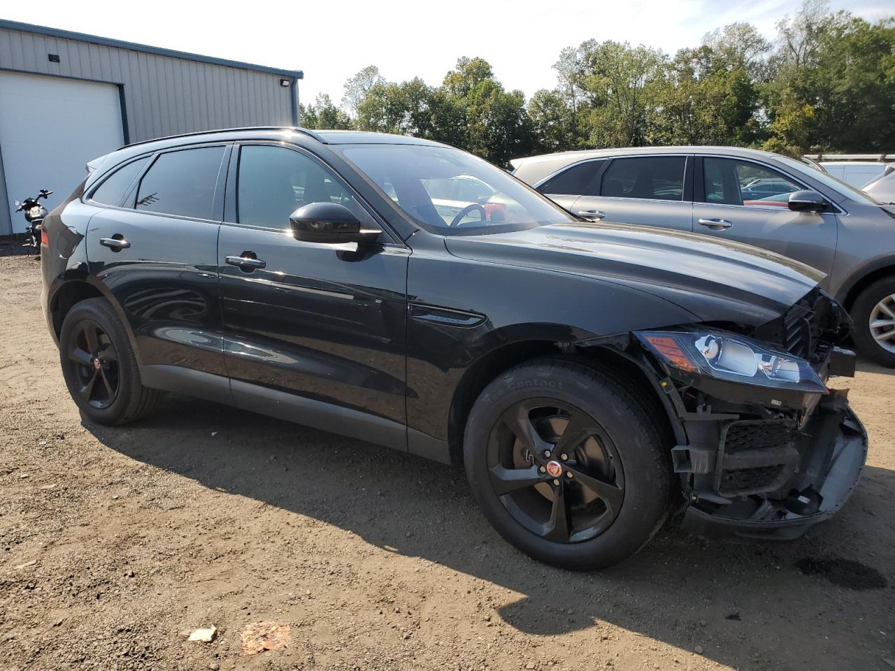 Jaguar F-PACE Premium Image 4