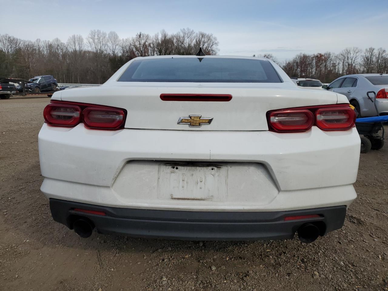 Chevrolet Camaro Ls Image 2