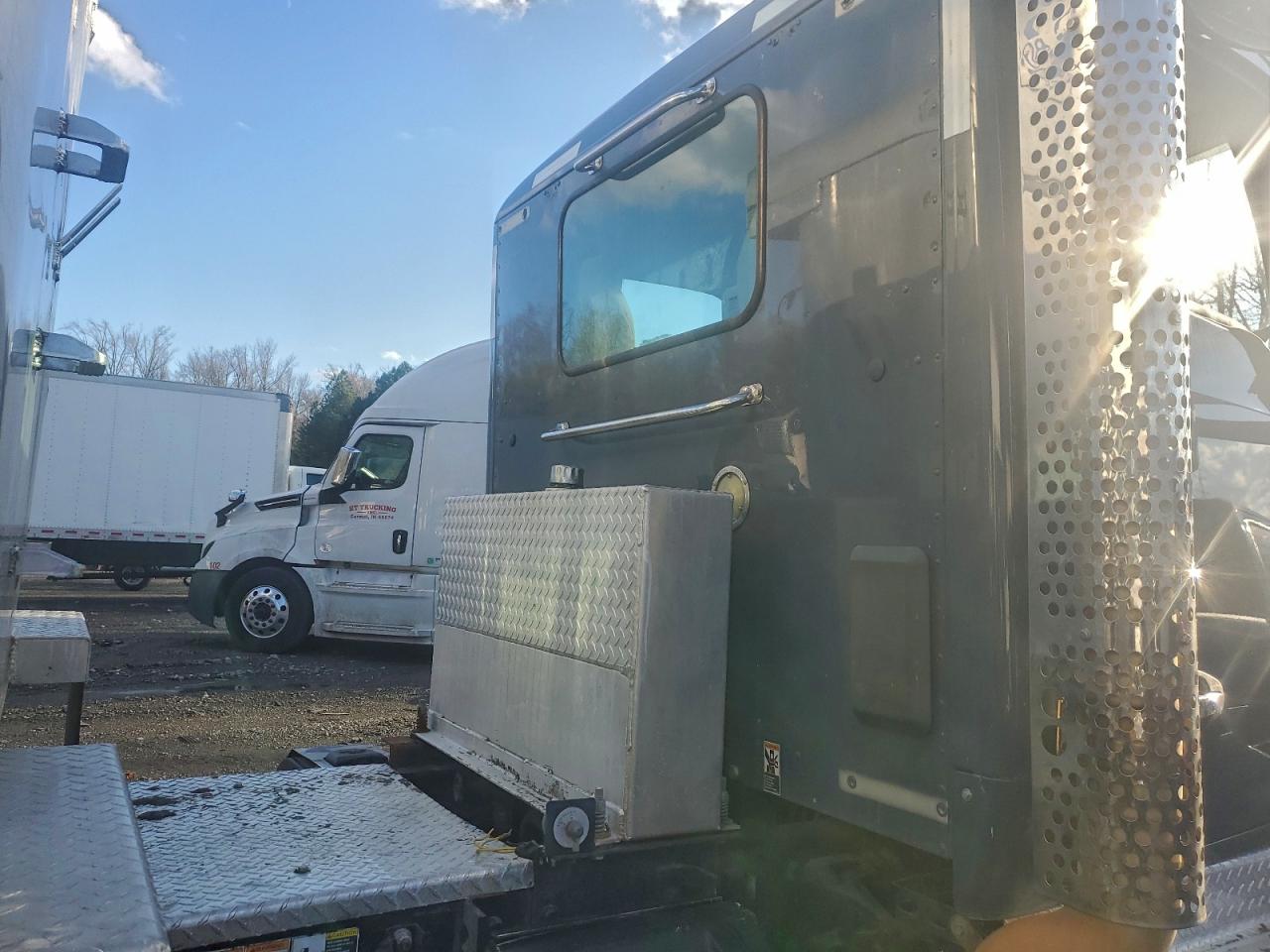 Kenworth T880 T880 Image 6