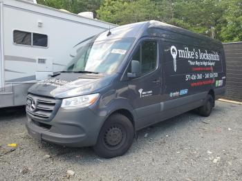  Salvage Mercedes-Benz Sprinter