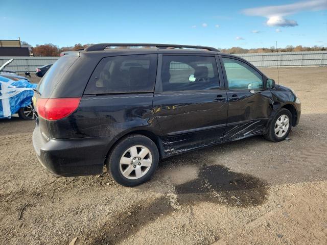 Toyota Sienna Ce Image 2