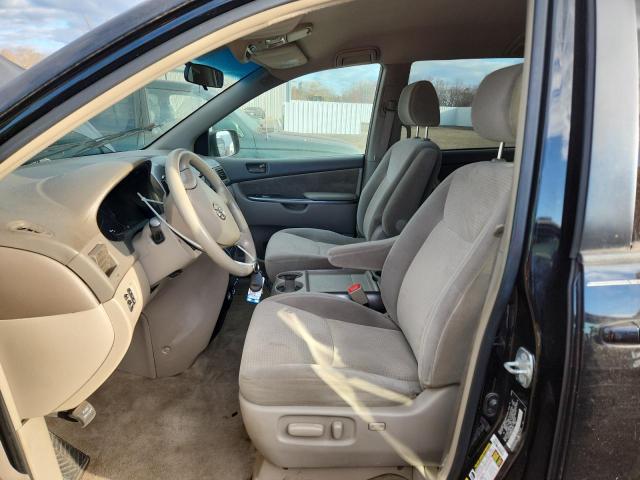 Toyota Sienna Ce Image 6