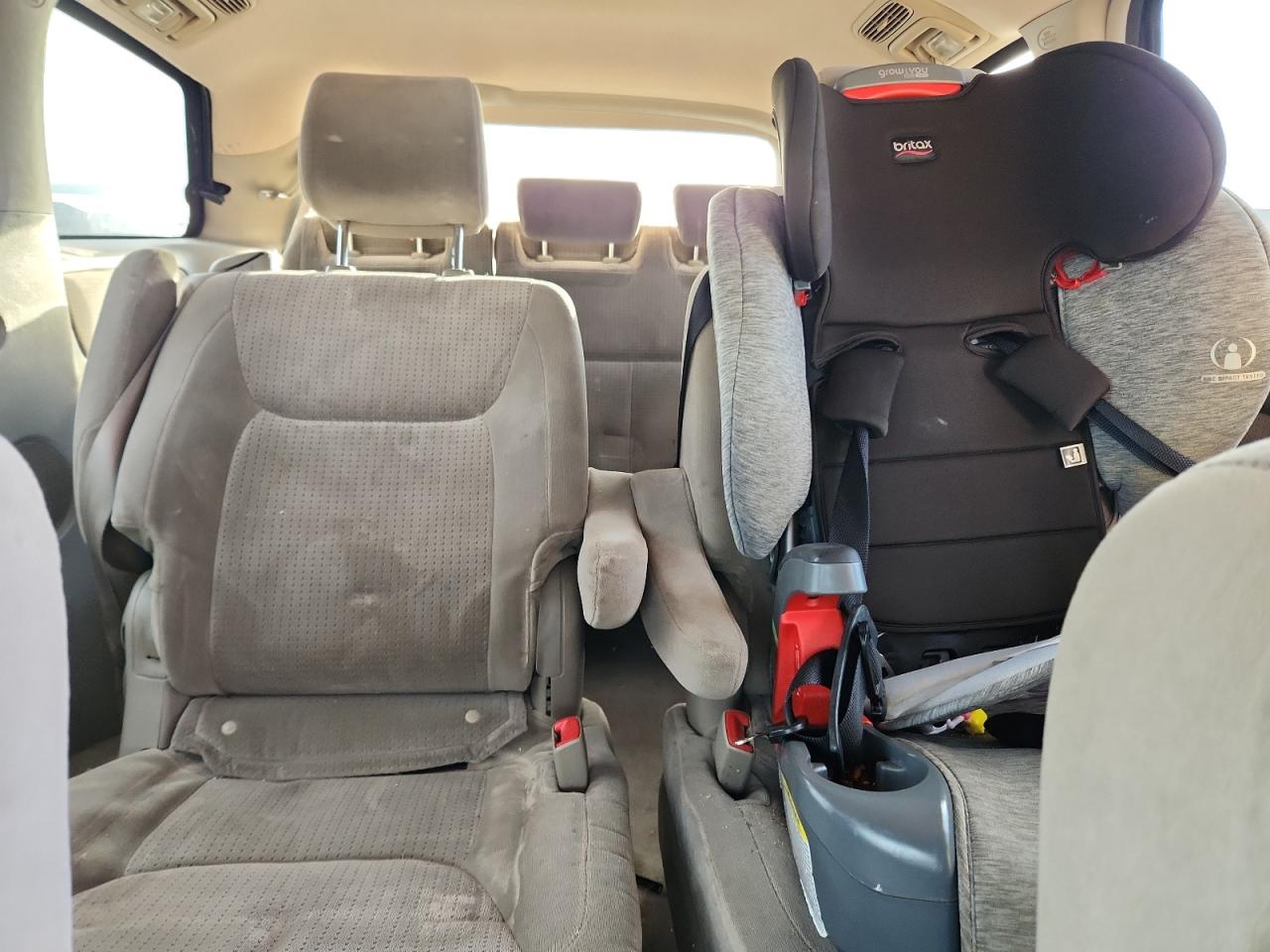 Toyota Sienna Ce Image 9