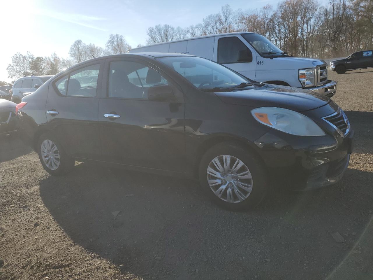 Nissan Versa S Image 4