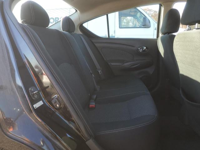Nissan Versa S Image 11