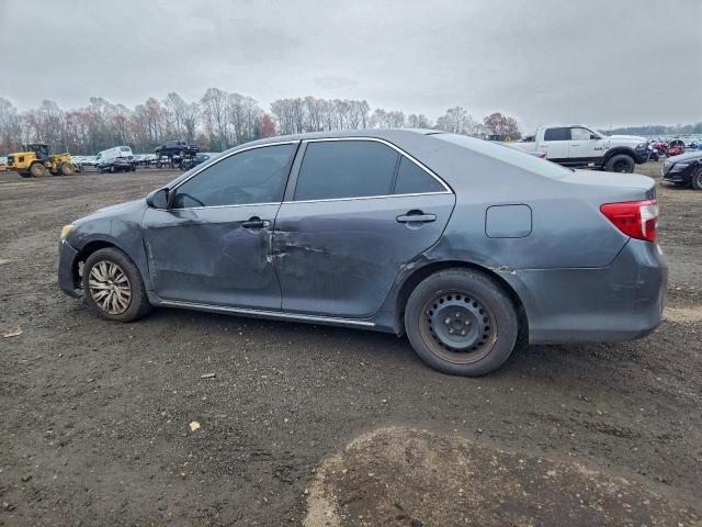 Toyota Camry L Image 12