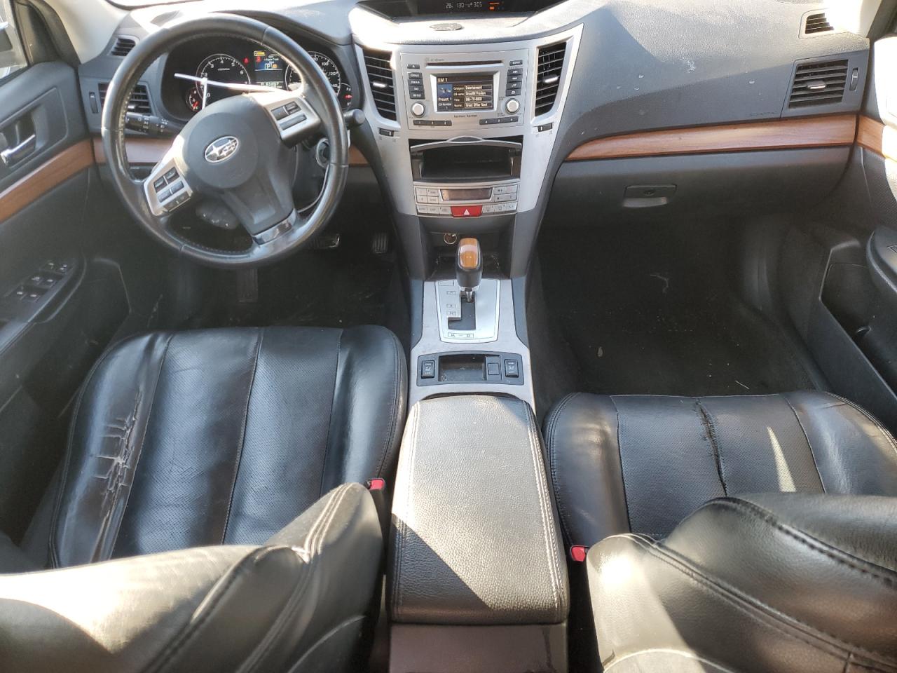 Subaru Outback 2.5i Limited Image 8