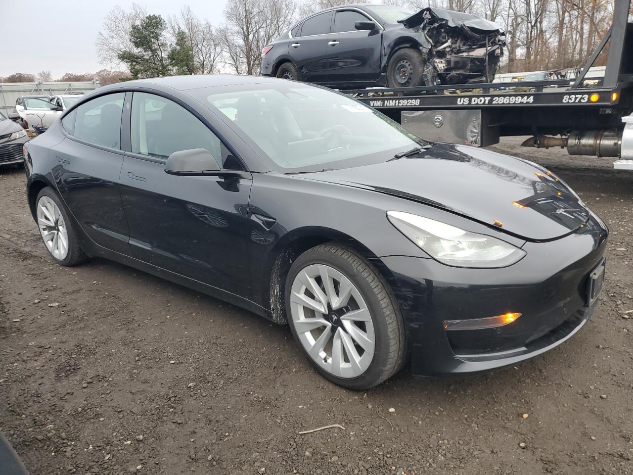 Tesla Model 3 Image 11