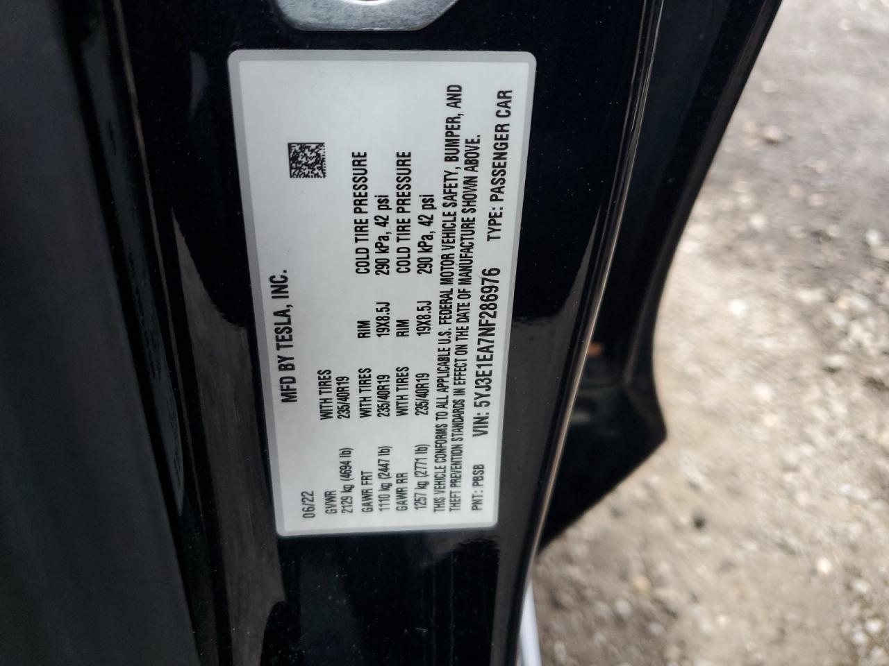 Tesla Model 3 Image 8