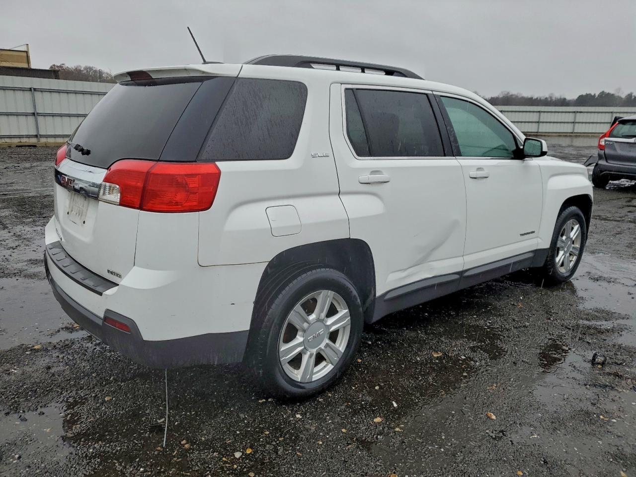 GMC Terrain Sle Image 3
