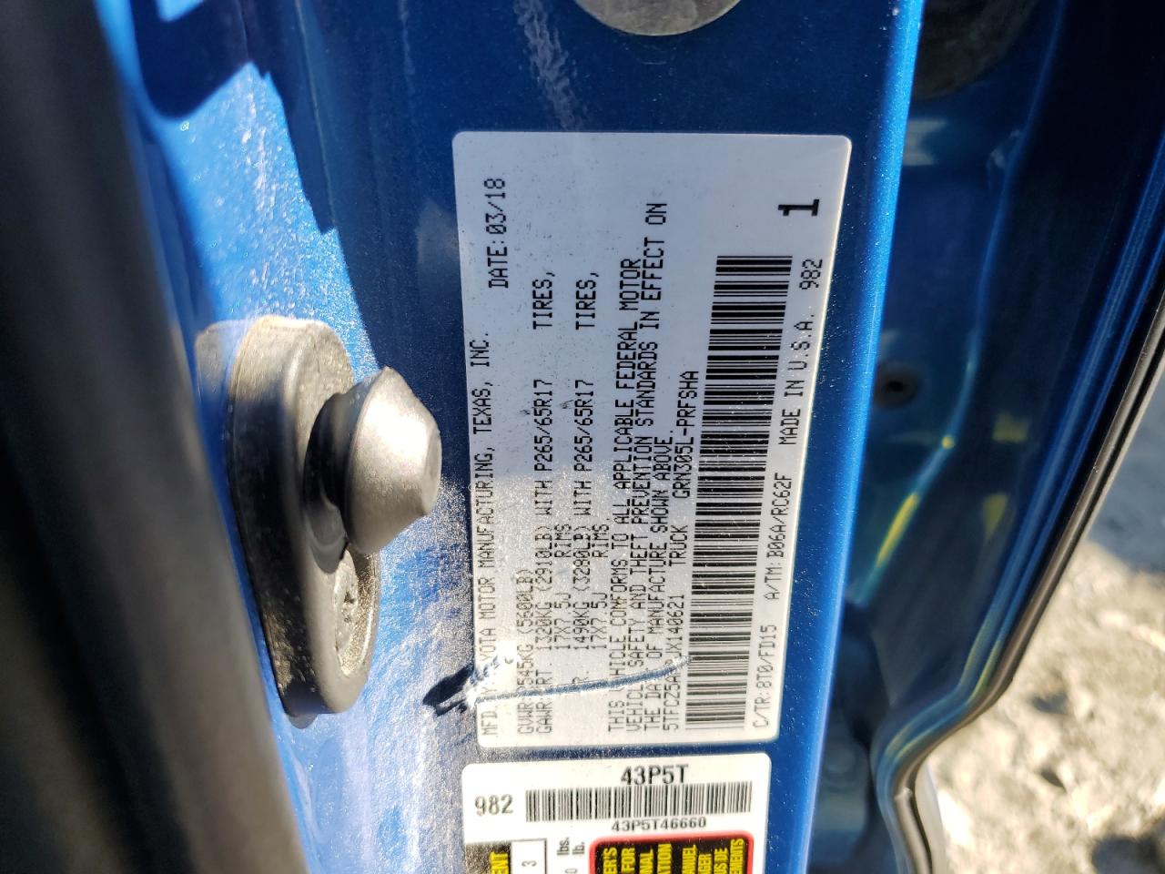 Toyota Tacoma Double Cab Image 11