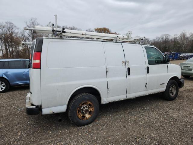 Chevrolet Express Image 2