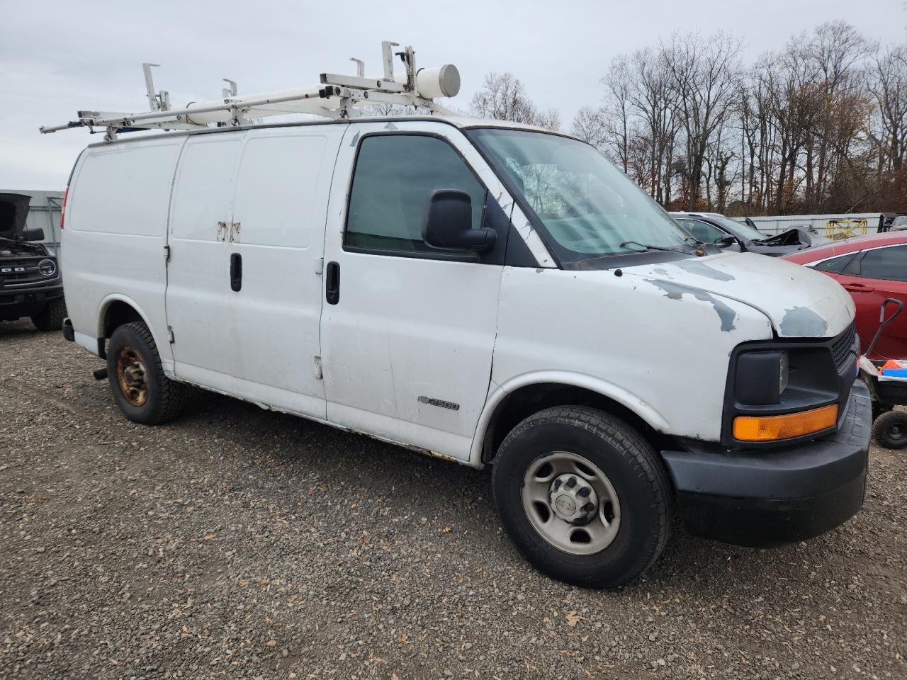 Chevrolet Express Image 10