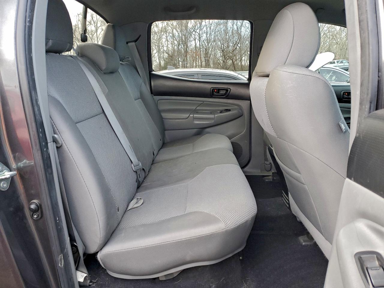 Toyota Tacoma Double Cab Image 6