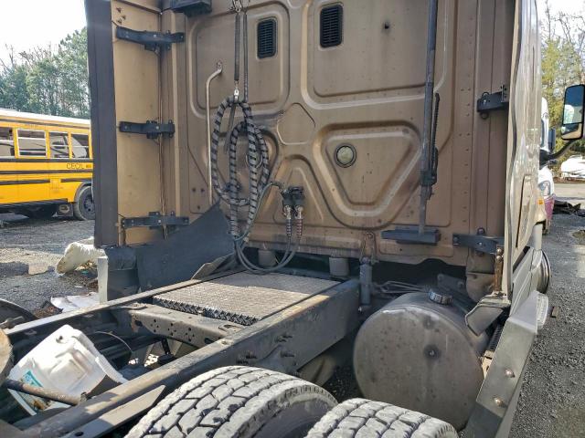 Freightliner Cascadia 1 Image 7