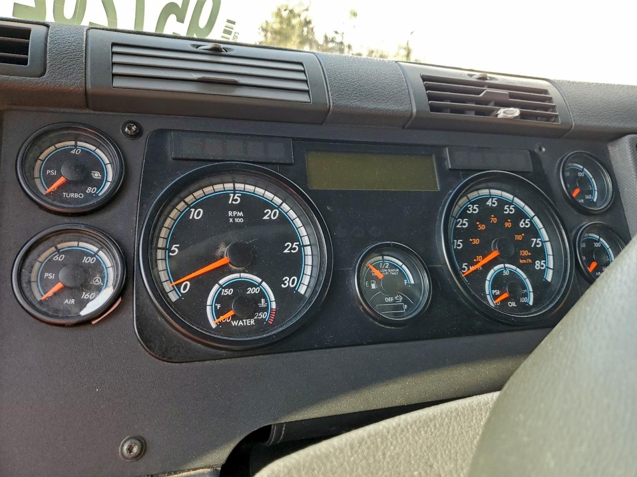 Freightliner Cascadia 1 Image 5