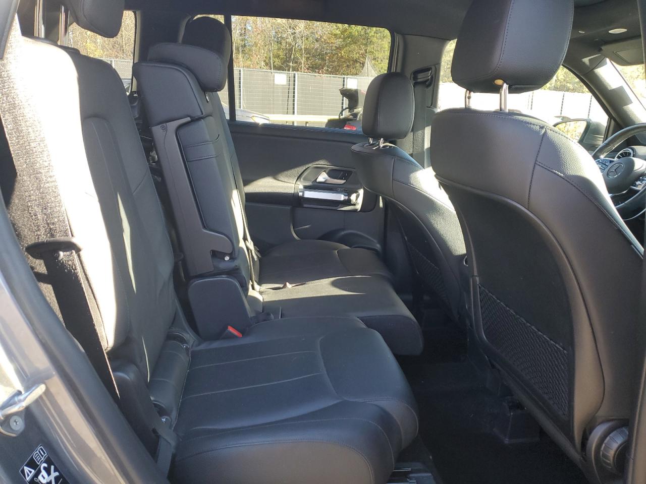 Mercedes-Benz GLB 250 4matic Image 3