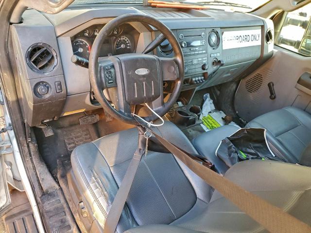 Ford F-550 Super Duty Image 8