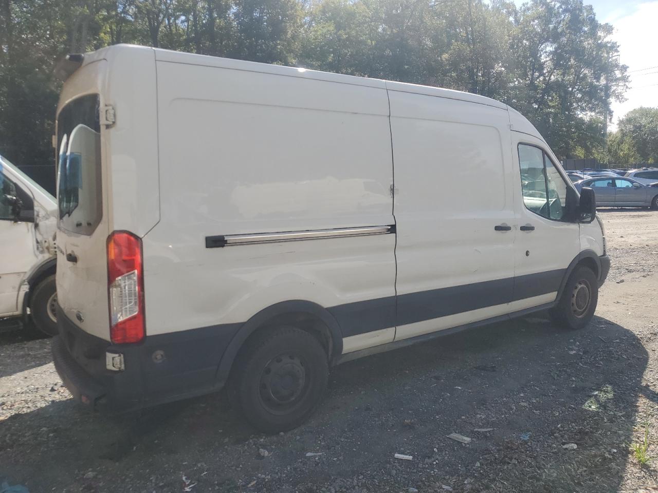 Ford Transit T-150 Image 2