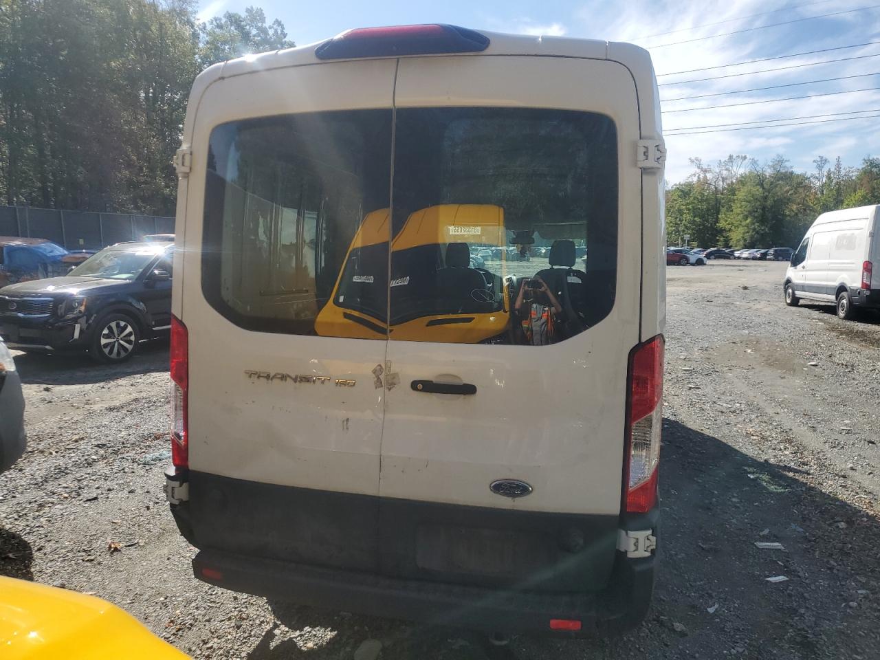 Ford Transit T-150 Image 5