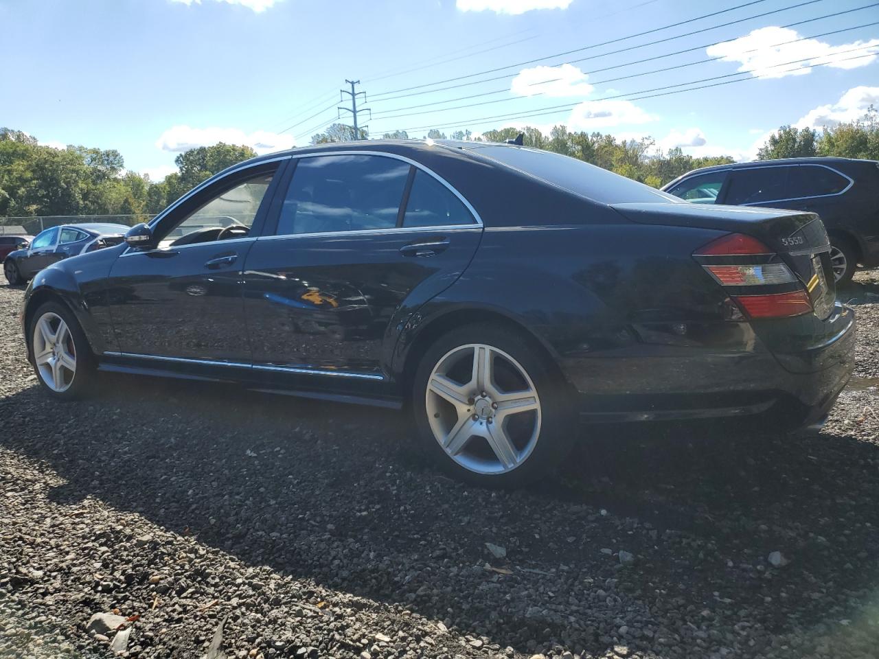 Mercedes-Benz S-Class 550 4matic Image 3