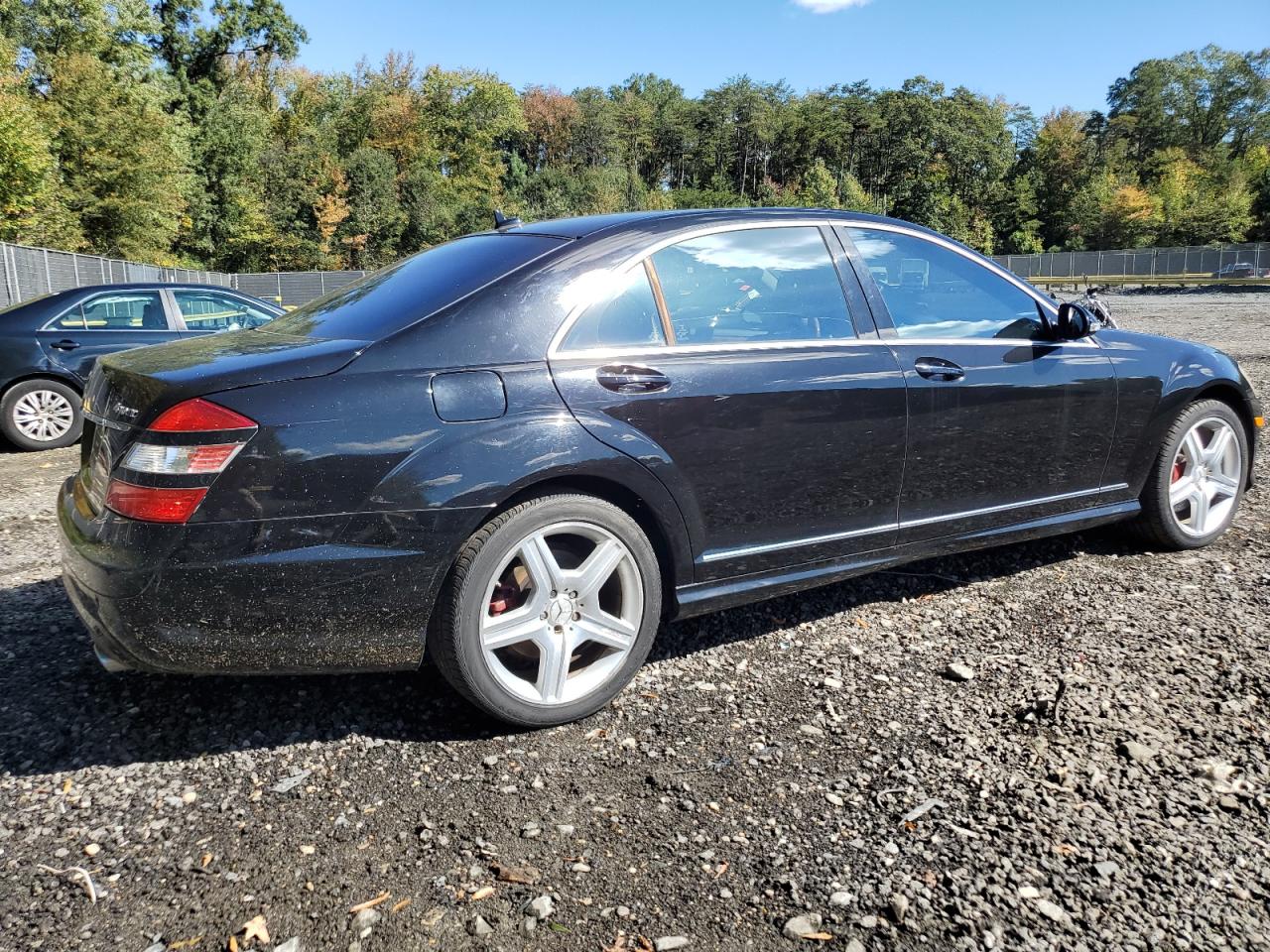 Mercedes-Benz S-Class 550 4matic Image 2
