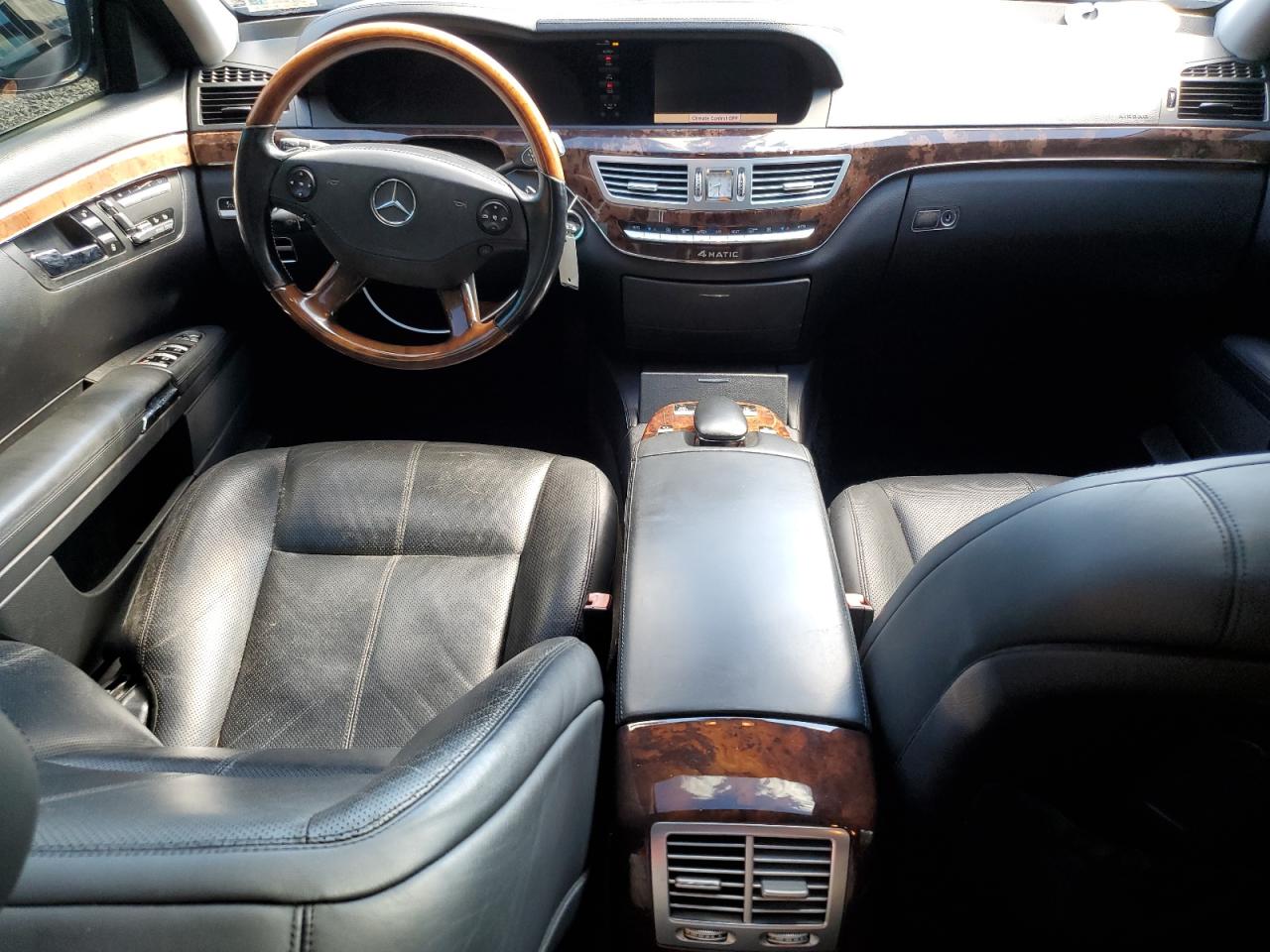 Mercedes-Benz S-Class 550 4matic Image 4