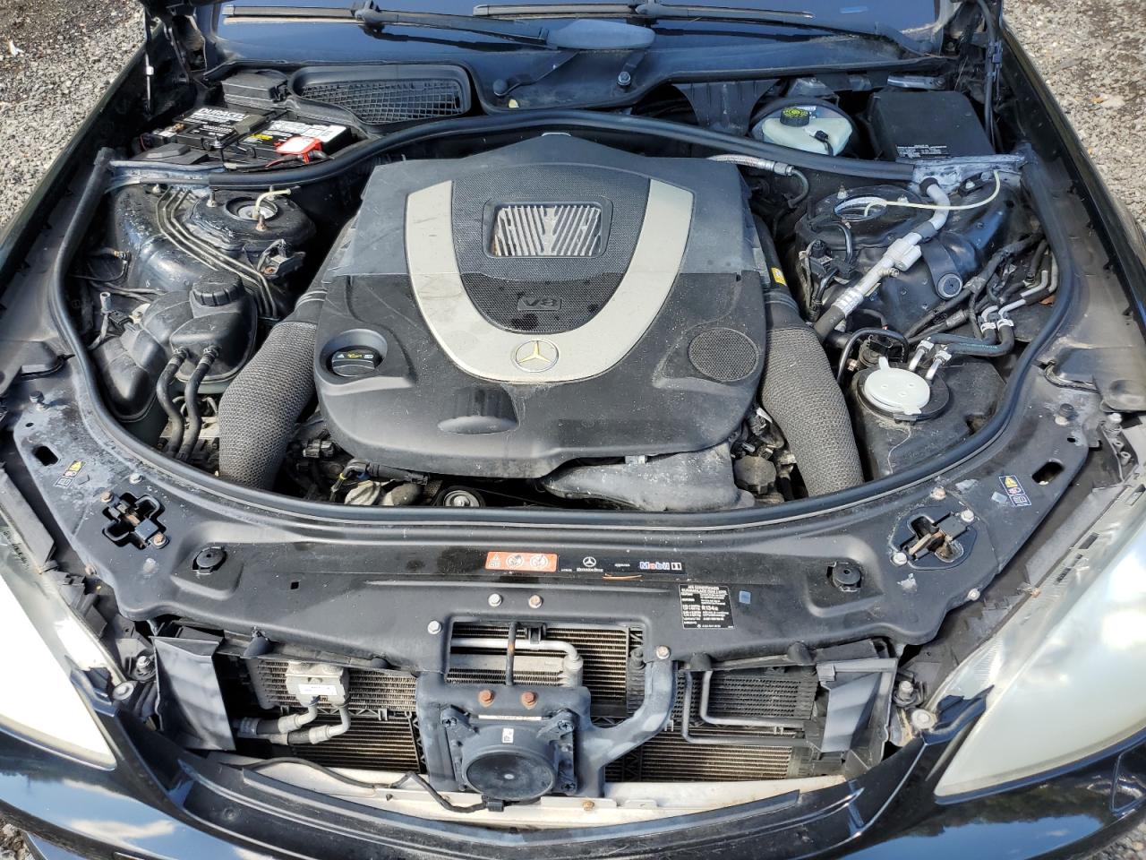 Mercedes-Benz S-Class 550 4matic Image 11