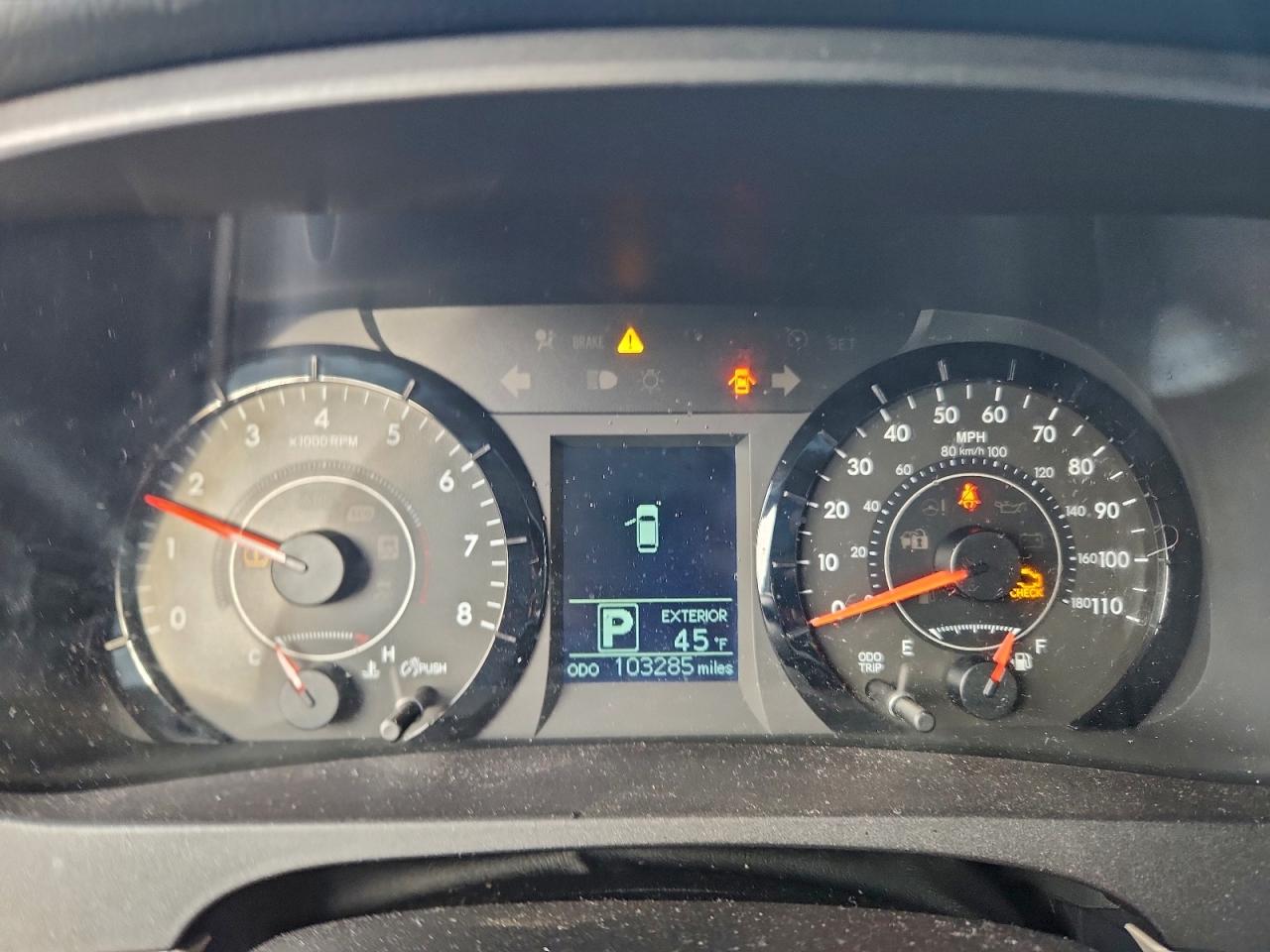 Toyota Sienna Le Image 11