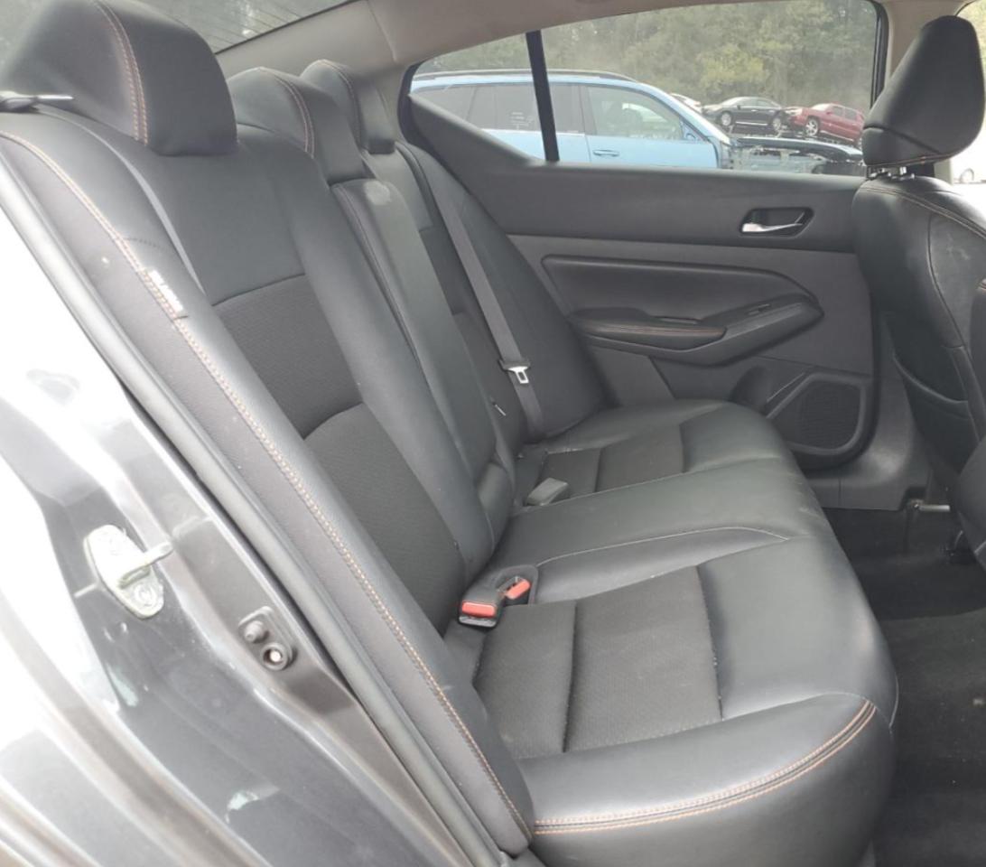 Nissan Altima Sr Image 12