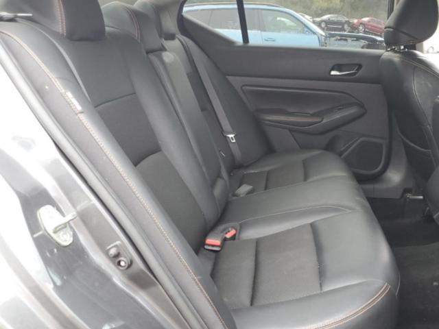 Nissan Altima Sr Image 12