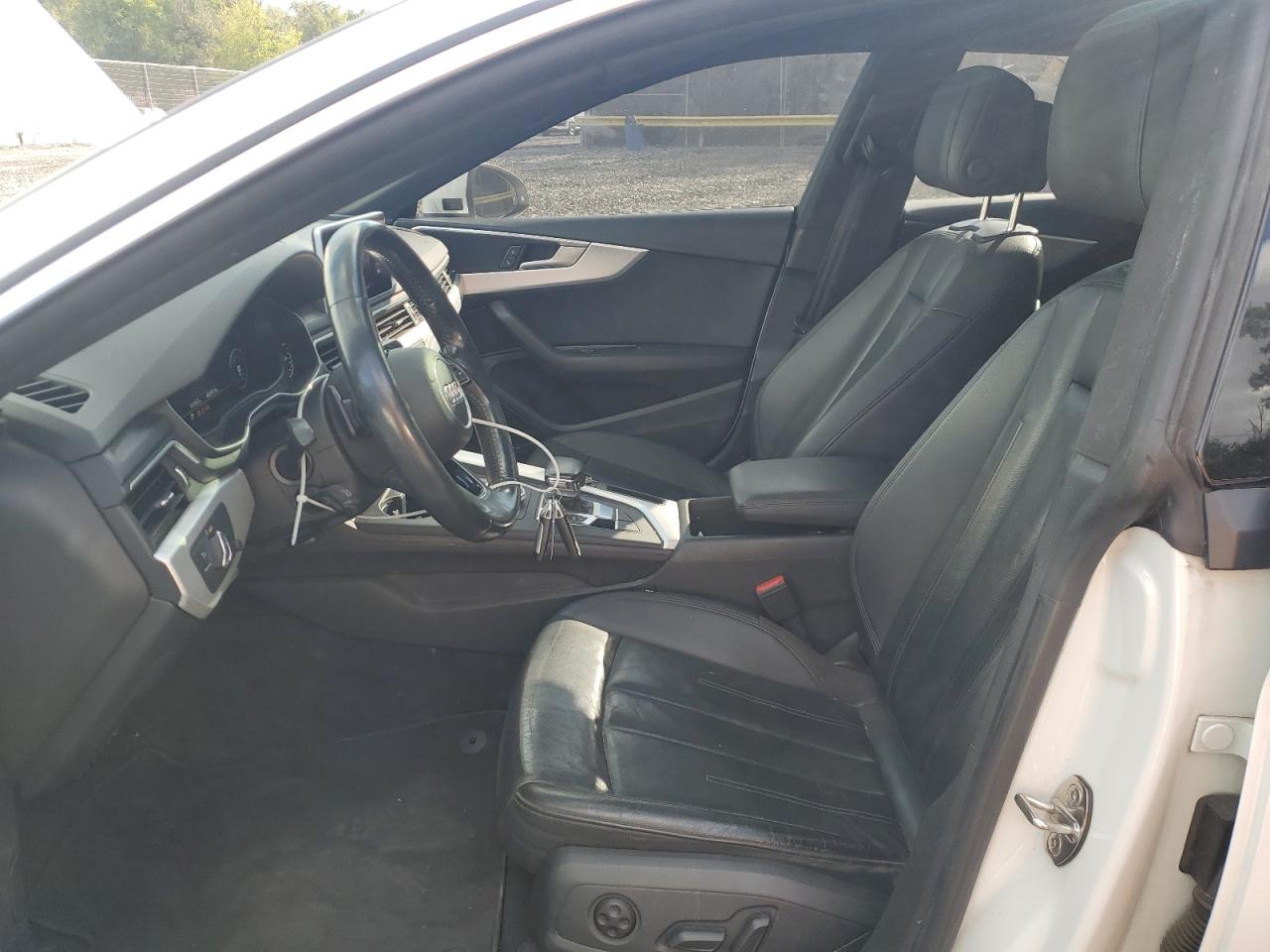 Audi A5 Premium Plus Image 11