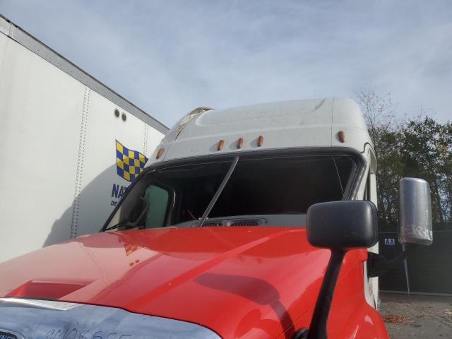 Freightliner Cascadia 1 Image 4