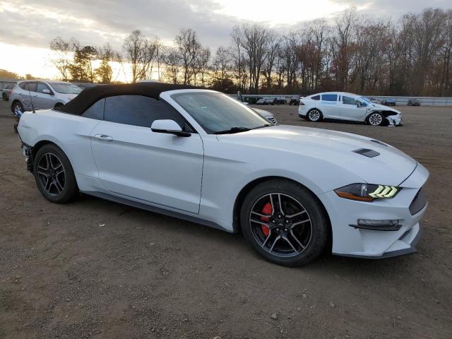 Ford Mustang Image 5