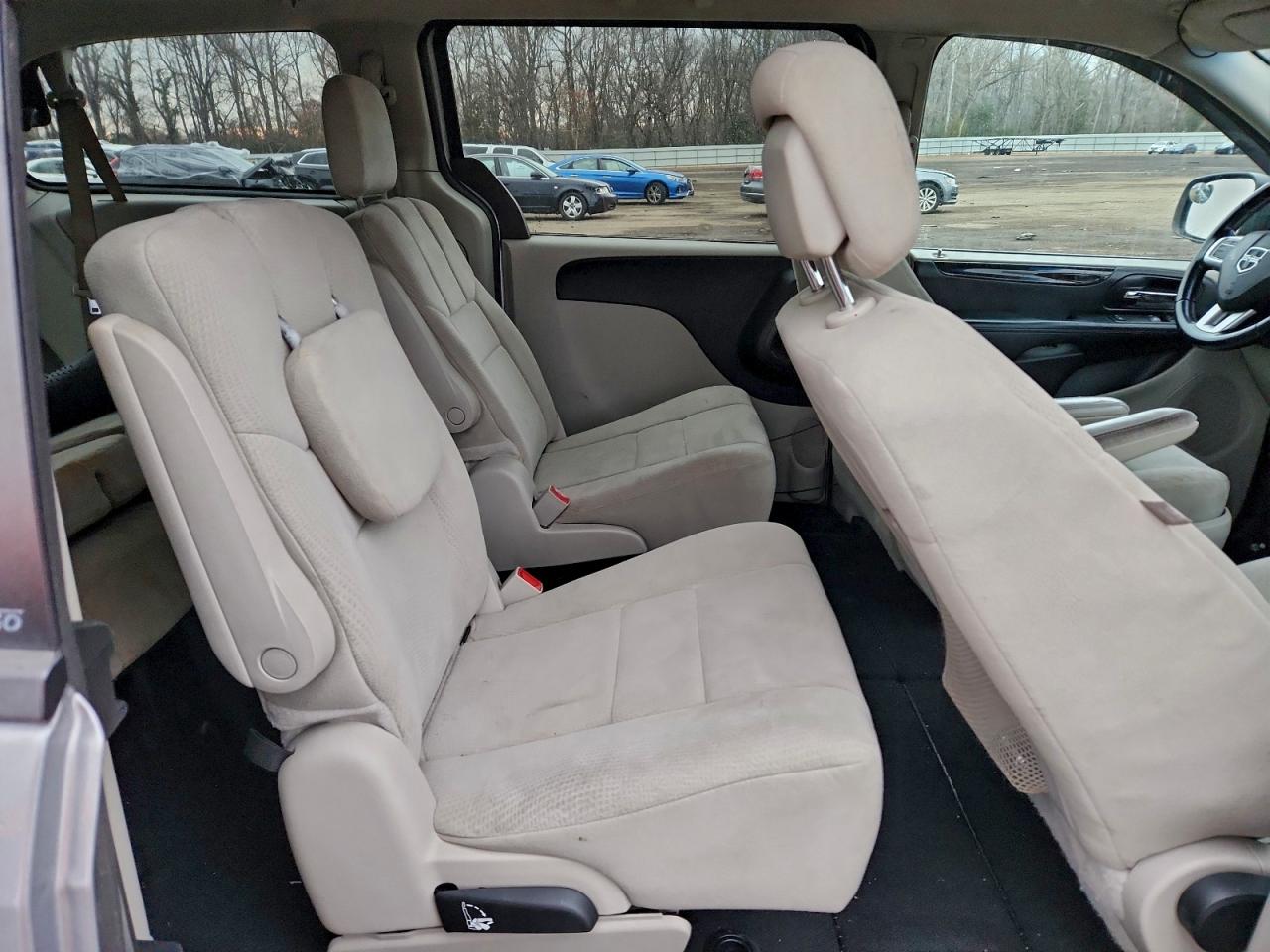 Dodge Caravan Se Image 9