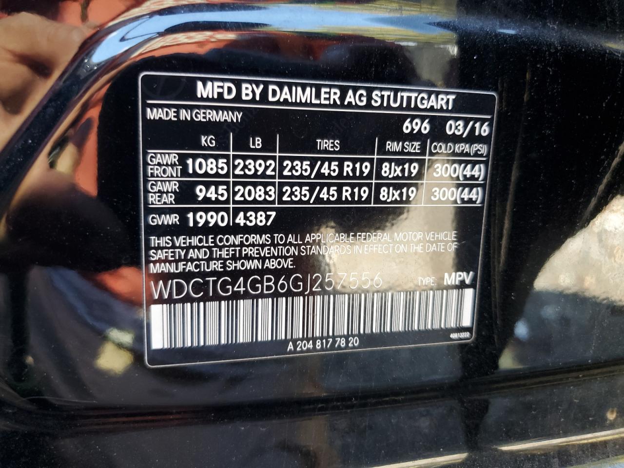 Mercedes-Benz GLA 250 4matic Image 13