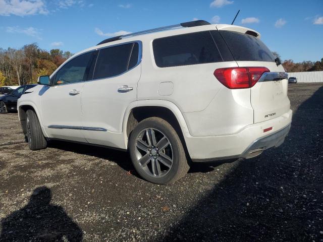 GMC Acadia Denali Image 6
