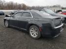 Chrysler 300 Image 8