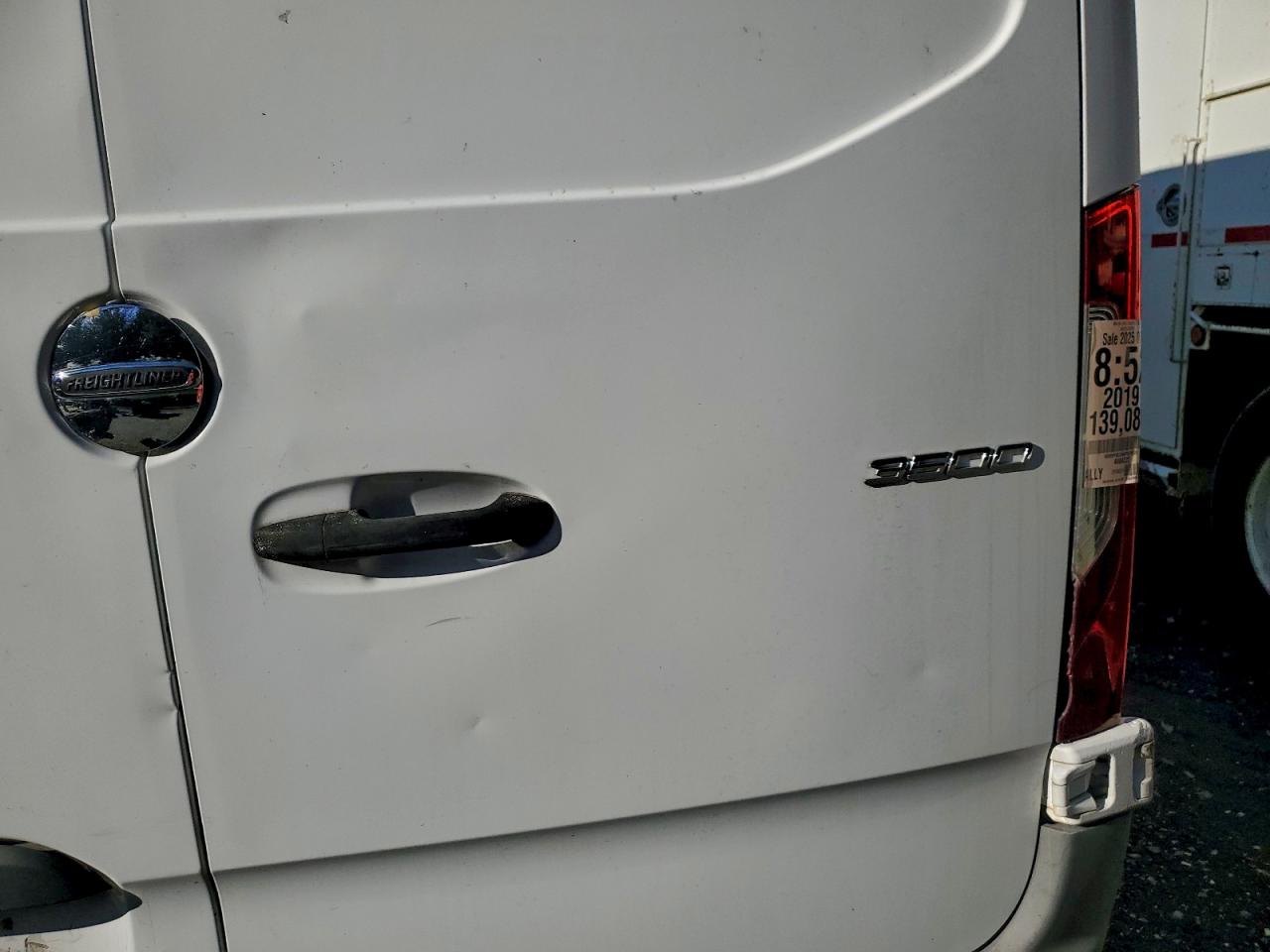 Freightliner Sprinter 2500/3500 Image 12