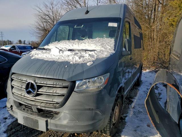  Salvage Mercedes-Benz Sprinter