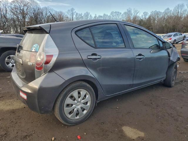 Toyota Prius Image 8